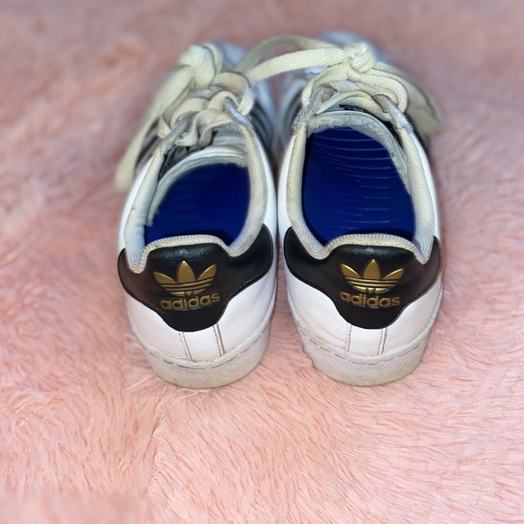 Adidas 3 stripe shoes - Picture 2 of 3